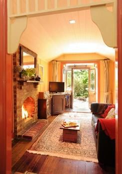 Como Cottages Accommodation - NT Tourism 4