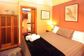 Como Cottages Accommodation - NT Tourism 6