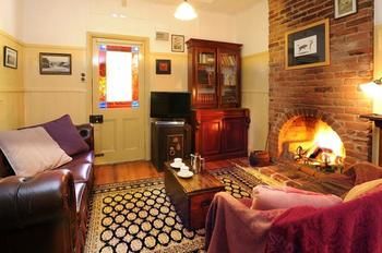 Como Cottages Accommodation - NT Tourism 8