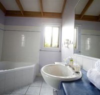 Budgewoi Holiday Park - Accommodation NT