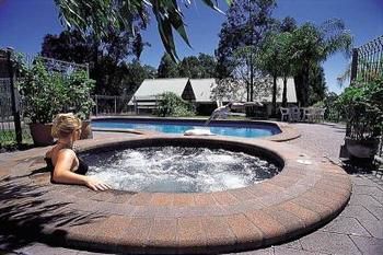 Vineyard Hill - Accommodation NT 4