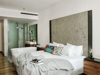 The Old Clare Hotel - Accommodation NT 10