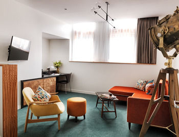The Old Clare Hotel - Accommodation NT 34