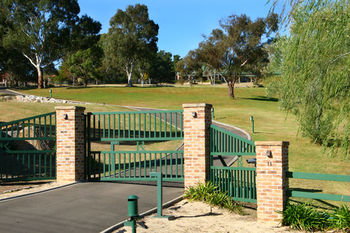 Relaxin - Accommodation NT 5