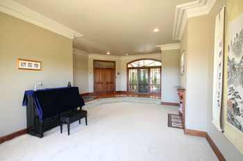 Relaxin - Accommodation NT 17