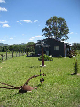 The Wattle Lodge - Accommodation NT 2