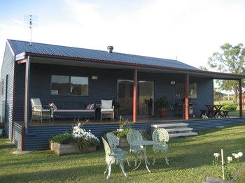 The Wattle Lodge - Accommodation NT 25