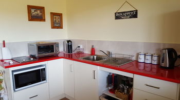 The Wattle Lodge - Accommodation NT 38