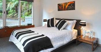 Misty Woods Retreat - Olinda - NT Tourism 4