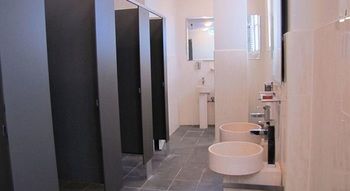 Mad Monkey Backpackers On Broadway - Adults Only - Accommodation NT 14