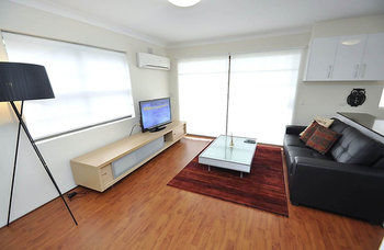 Balmain 1 Mont Furnished Apartment - NT Tourism 3