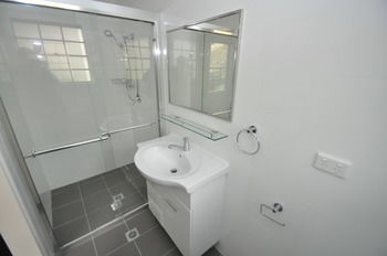 Balmain 2 Mont Furnished Apartment - NT Tourism 2