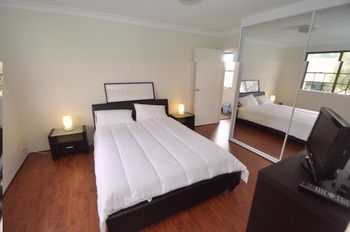 Balmain 2 Mont Furnished Apartment - NT Tourism 6