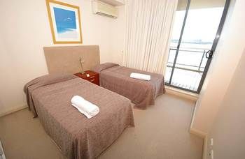 Homebush 122 Ben Furnished Apartment - Accommodation NT 2