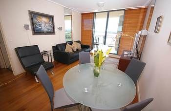 Homebush 122 Ben Furnished Apartment - Accommodation NT 5