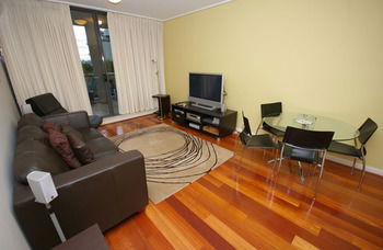 Homebush 3 Ben Furnished Apartment - Accommodation NT 5