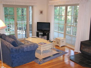 Myers Creek Cascades Luxury Cottages - Accommodation NT 1