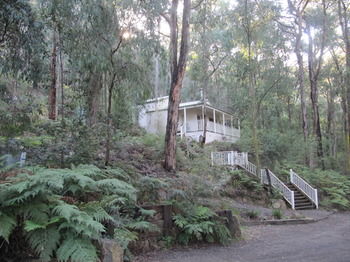 Myers Creek Cascades Luxury Cottages - Accommodation NT 14