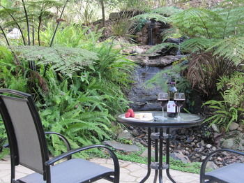 Myers Creek Cascades Luxury Cottages - Accommodation NT 25