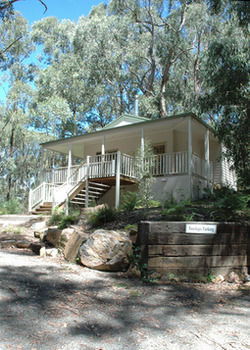 Myers Creek Cascades Luxury Cottages - Accommodation NT 32