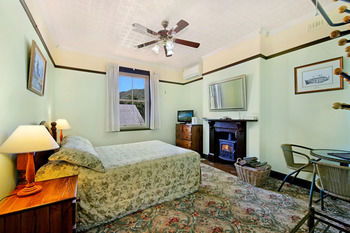 CBC Bed & Breakfast & Cafe - Accommodation NT 23