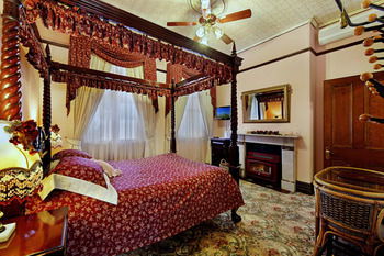 CBC Bed & Breakfast & Cafe - Accommodation NT 25