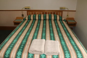 The Hermitage Motel - Accommodation NT 11