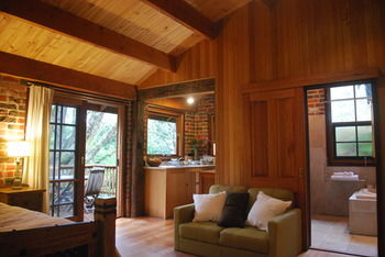 Rocky Creek Art Garden B&B - NT Tourism 9