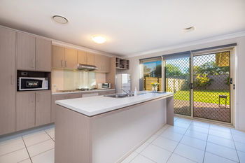 Getaway Holiday House Bankstown - Accommodation NT 8