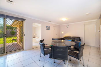 Getaway Holiday House Bankstown - Accommodation NT 10
