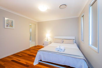 Getaway Holiday House Bankstown - Accommodation NT 15