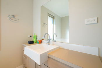 Getaway Holiday House Bankstown - Accommodation NT 20