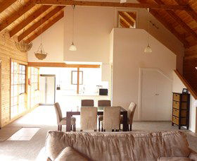 Pinot Cottage On Charles Reuben Estate - Accommodation NT 2