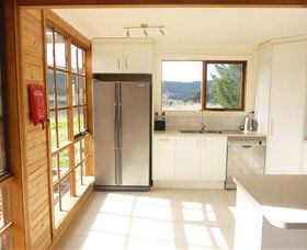 Pinot Cottage On Charles Reuben Estate - Accommodation NT 5
