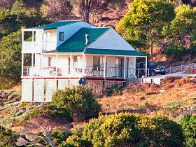 Flinders Island TAS Accommodation NT