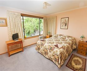 Waterside Accommodation - Derwent Vista - Accommodation NT 3
