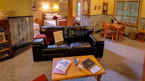 Trawool Cottages & Farmstay - Accommodation NT 6