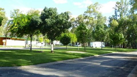 Barham Caravan & Tourist Park - Accommodation NT 1