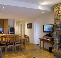 Alpine Woodsmoke Apartments - Accommodation NT