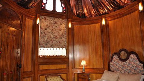 Camelot Tower And Penthouse - NT Tourism 0