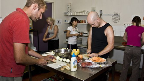 Brambuk Backpackers - Accommodation NT 4