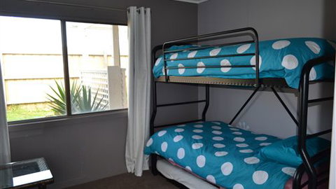 House On The Hill Port Campbell - Accommodation NT 1