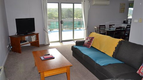 House On The Hill Port Campbell - Accommodation NT 0