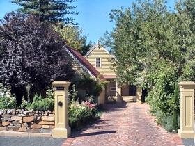 A Secret Treasure - Accommodation NT 0