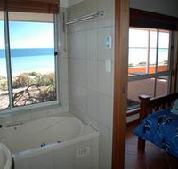 Ceduna Shelly Beach Caravan Park and Beachfront Villas - Accommodation NT