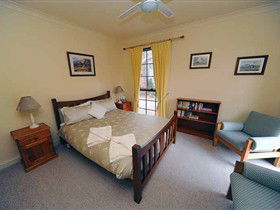 Coach House St Helens Cottages - Accommodation NT 2