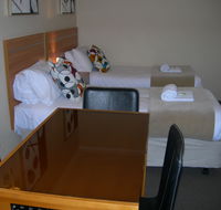 3 Sisters Motel  Cottage - Accommodation NT