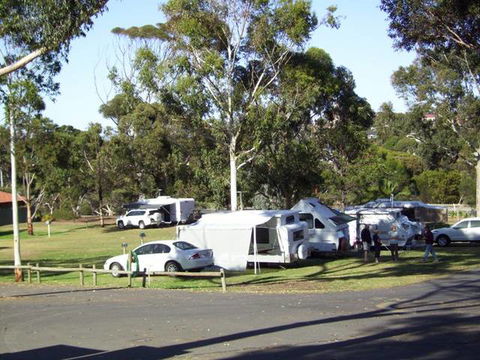Adare Caravan Park & Holiday Units - Accommodation NT 1