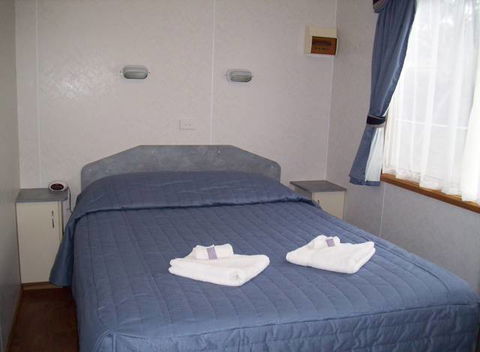 Adare Caravan Park & Holiday Units - Accommodation NT 0