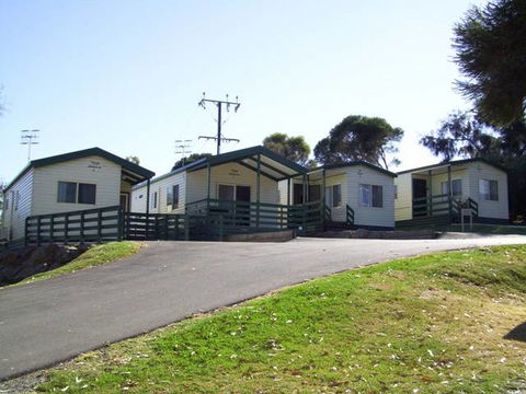 Adare Caravan Park & Holiday Units - Accommodation NT 2